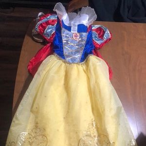 Girls Snow white play dress with minimal wear